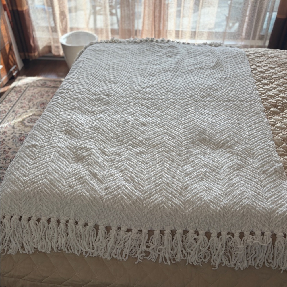 Elegant White Chevron Throw Blanket